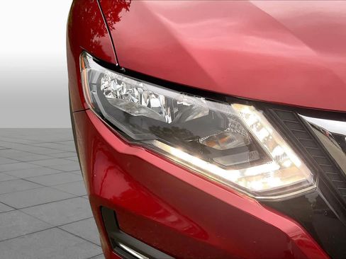 Used 2020 Nissan Rogue SV w/ Sun & Sound Touring Package AWD/4WD image 28