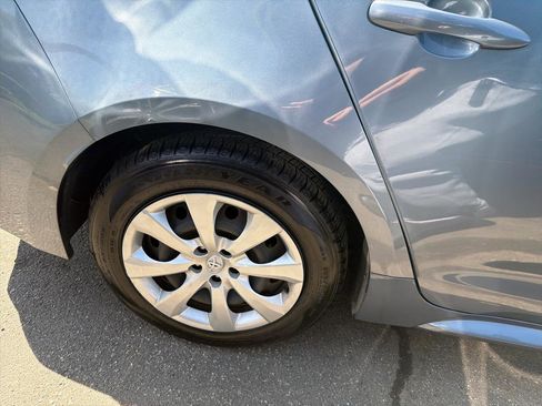 Used 2021 Toyota Corolla LE w/ Carpet Mat Package (TMS) image 5