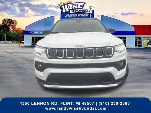 Used 2022 Jeep Compass Limited image 10