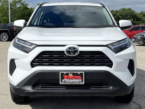 Used 2024 Toyota RAV4 XLE FWD image 7