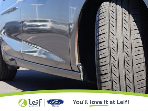 Used 2018 Chevrolet Cruze LT image 18