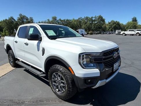 Used 2025 Ford Ranger XLT w/ FX4 Off-Road Package AWD/4WD image 2