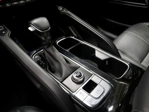 Used 2023 Kia Telluride EX w/ EX Captain's Chair Package FWD image 37