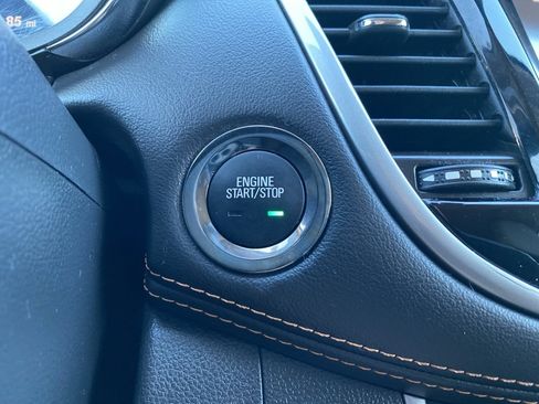 Used 2017 Chevrolet Trax LT w/ LT Convenience Package image 12