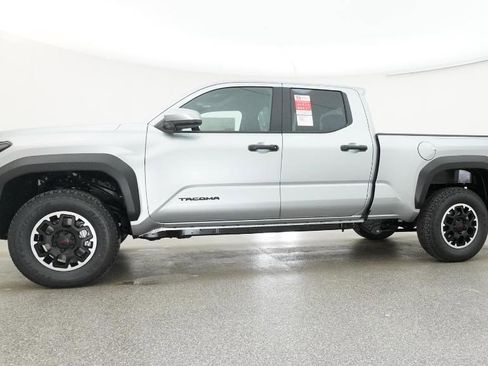 New 2026 Toyota Tacoma TRD Off-Road AWD/4WD image 19