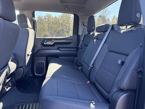 Used 2022 GMC Sierra 1500 Elevation image 15