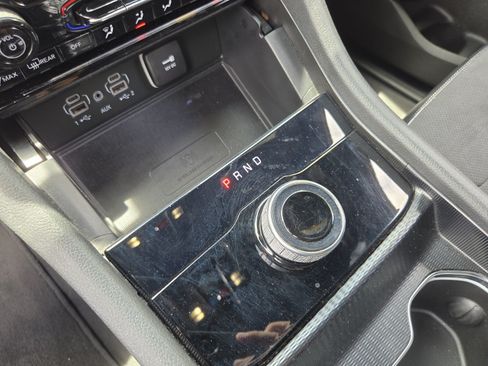 Used 2024 Jeep Grand Cherokee L Altitude RWD image 28