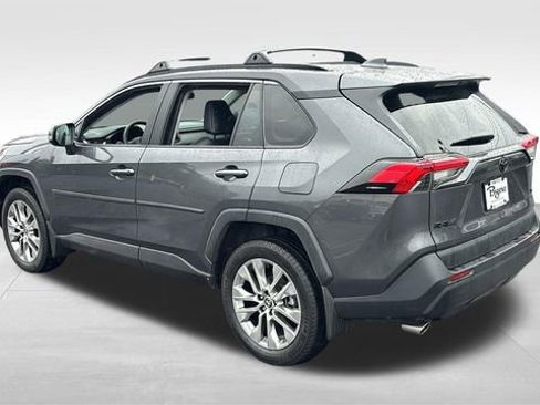 Used 2023 Toyota RAV4 XLE Premium AWD/4WD image 6
