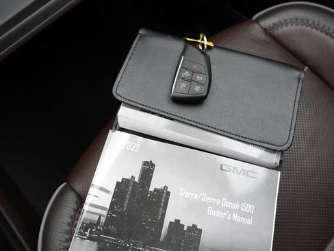Used 2022 GMC Sierra 1500 Denali image 40