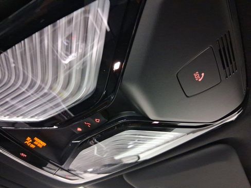 New 2026 BMW X5 sDrive40i w/ Premium Package image 17