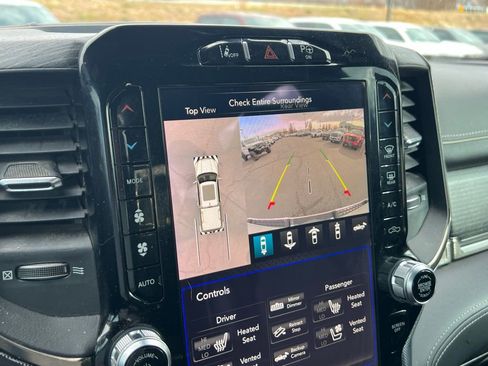 Used 2019 RAM 1500 Limited image 32