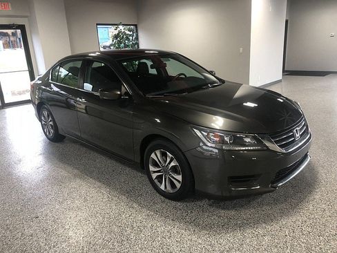 Used 2015 Honda Accord LX image 7