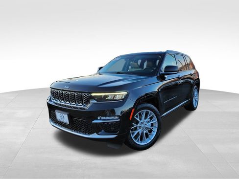 Used 2022 Jeep Grand Cherokee Summit image 3