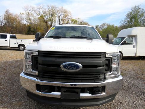 Used 2019 Ford F250 XL w/ XL Value Package image 2