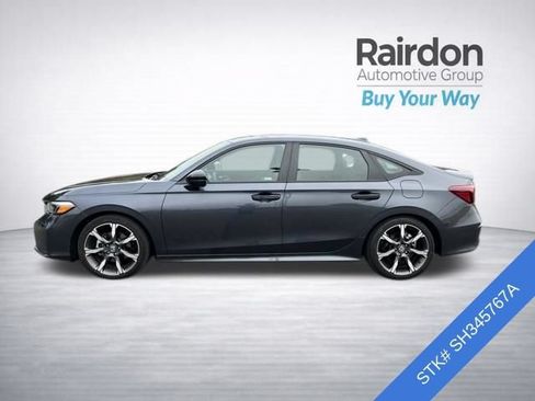 Used 2025 Honda Civic Sport image 4