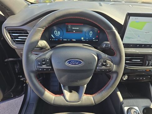 Certified 2024 Ford Escape ST-Line Select w/ Tech Pack #2 AWD/4WD image 17