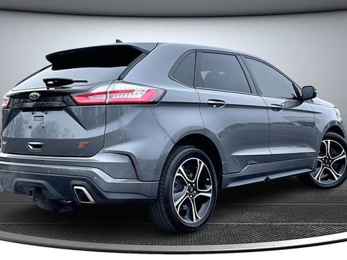 Used 2021 Ford Edge ST image 6