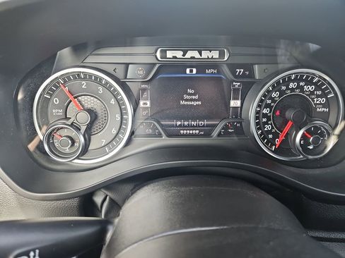 Used 2022 RAM 1500 Big Horn AWD/4WD image 17