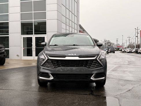 Used 2024 Kia Sportage LX FWD image 6