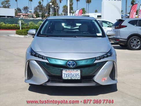 Used 2017 Toyota Prius Prime Premium FWD image 8