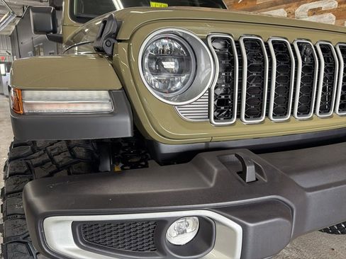 New 2026 Jeep Wrangler Sahara w/ Technology Group image 54