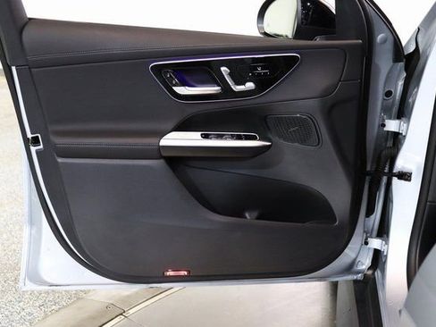Used 2025 Mercedes-Benz GLC 350e 4MATIC w/ AMG Line image 18