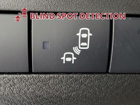 Used 2022 Nissan Kicks S FWD image 24
