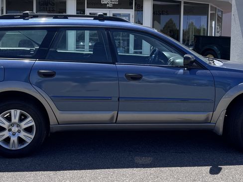 Used 2005 Subaru Outback 2.5i AWD/4WD image 9