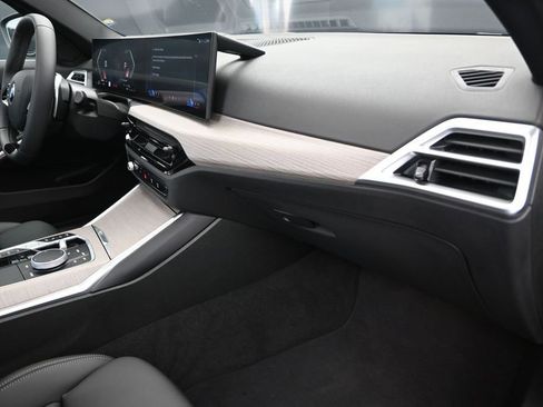 Certified 2025 BMW 330i Sedan RWD image 24