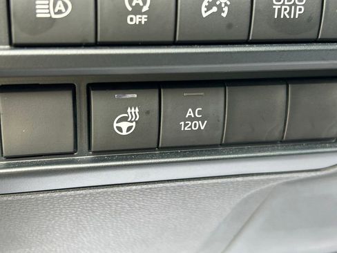 Used 2023 Toyota Tundra Platinum w/ Advanced Package AWD/4WD image 29