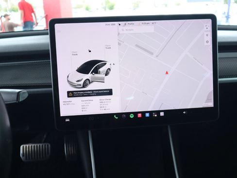 Used 2018 Tesla Model 3 Long Range AWD/4WD image 18