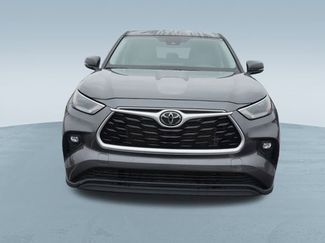 Used 2024 Toyota Highlander LE video 2