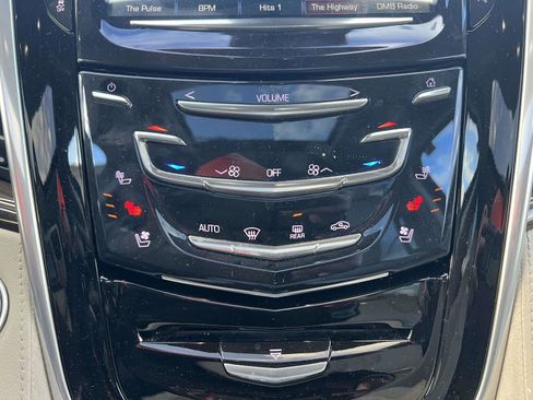 Used 2020 Cadillac Escalade Luxury image 25