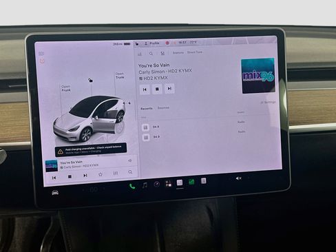 Used 2022 Tesla Model Y Long Range AWD/4WD image 19