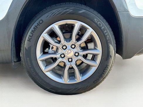 Used 2024 GMC Terrain SLT AWD/4WD image 35