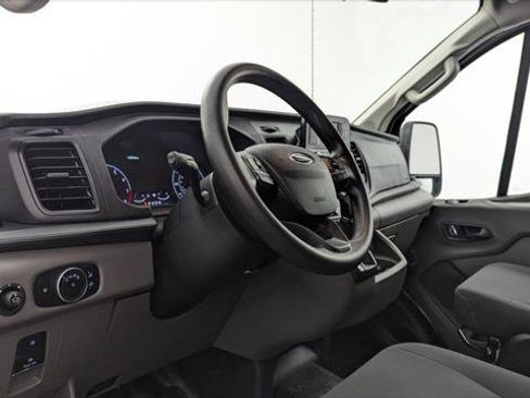 Used 2025 Ford Transit 250 Low Roof w/ Exterior Upgrade Package RWD image 17