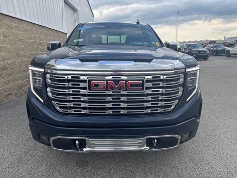 Used 2022 GMC Sierra 1500 Denali w/ Denali Reserve Package AWD/4WD image 3