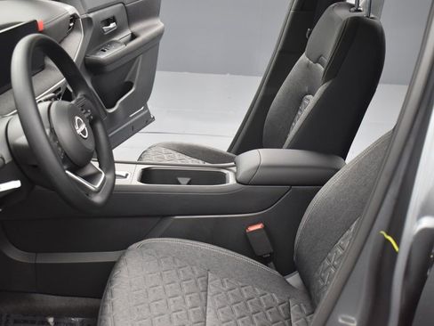 New 2026 Nissan Kicks SV w/ SV Premium Package image 15