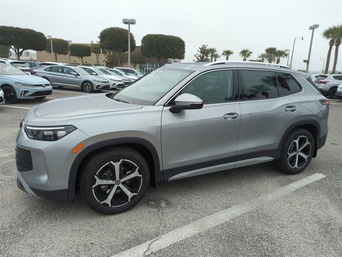 New 2026 Volkswagen Tiguan SE image 13