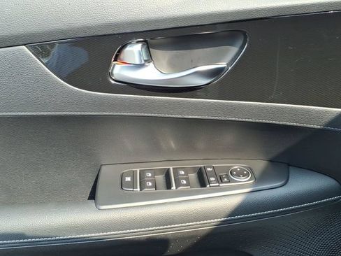 Used 2024 Kia Forte GT-Line w/ GT-Line Premium Package FWD image 11