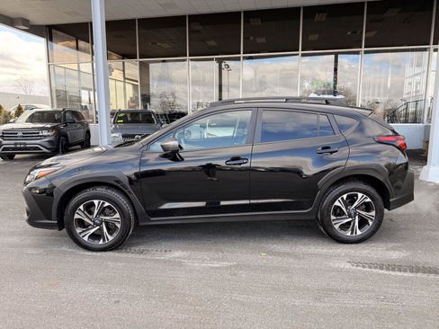 Used 2024 Subaru Crosstrek 2.0i Premium image 2