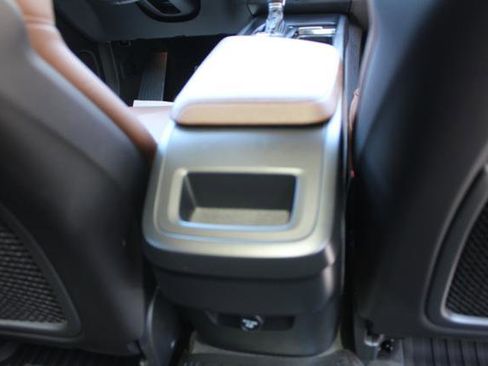 Used 2018 Volvo XC60 T5 Momentum w/ Vision Package AWD/4WD image 38