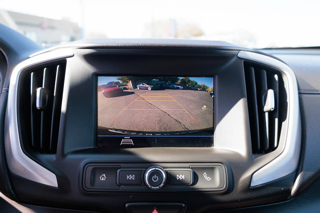 Used 2021 GMC Terrain SLE w/ Driver Convenience Package FWD image 5