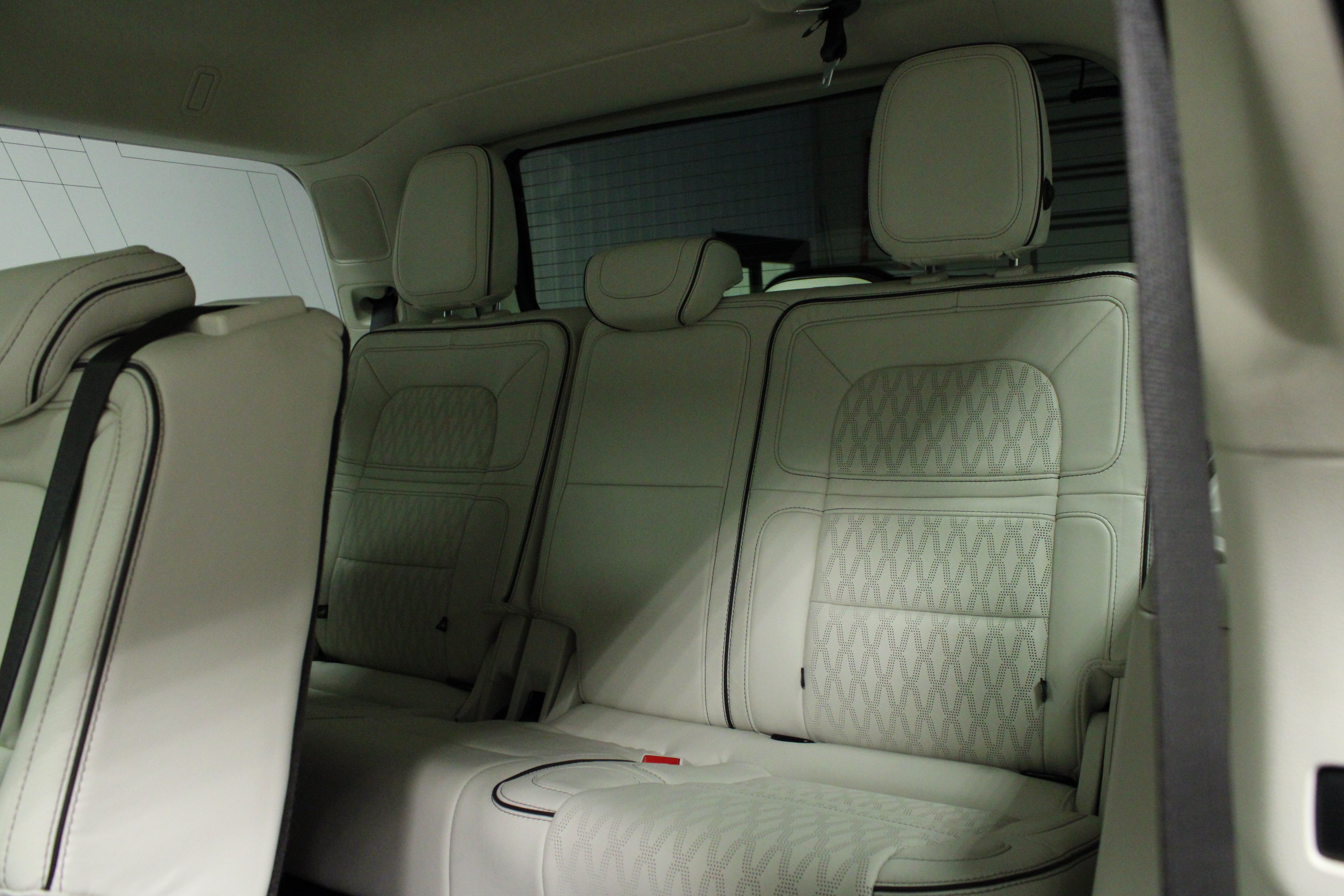 Used 2023 Lincoln Navigator Black Label AWD/4WD image 14