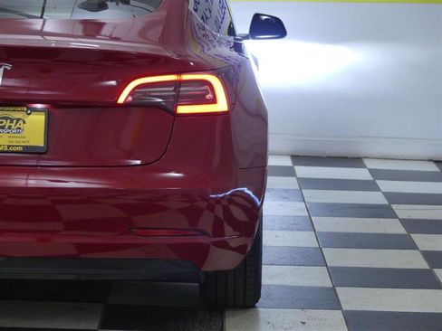Used 2019 Tesla Model 3 Standard Range Plus image 27