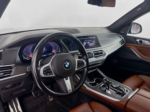 Used 2021 BMW X7 M50i w/ Dynamic Handling Package AWD/4WD image 4
