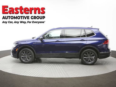 Used 2023 Volkswagen Tiguan SE AWD/4WD image 60