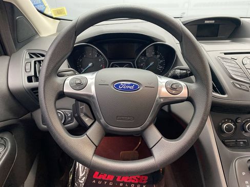 Used 2015 Ford Escape SE AWD/4WD image 16