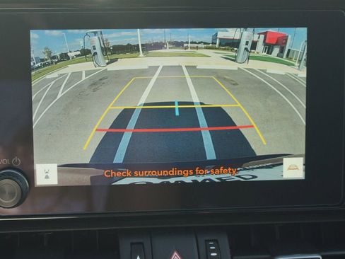 Used 2025 Toyota RAV4 XLE Premium image 7