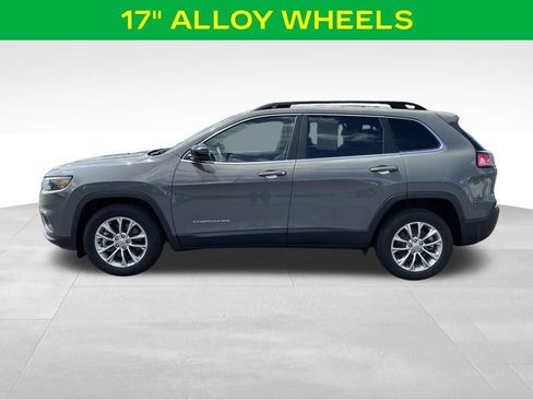 Used 2022 Jeep Cherokee Latitude Lux FWD image 7